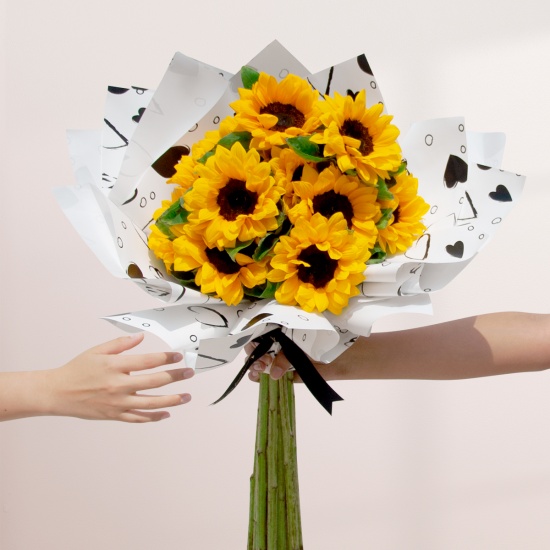 Ramo de 10 girasoles en papel coreano